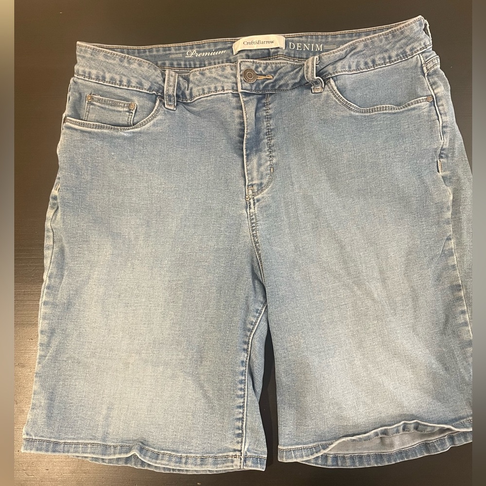 Croft & Barrow Premium Stretch Denim Shorts *Excellent Cond* Size 16